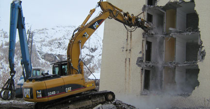 For the demolition of the Kalinda in Tignes